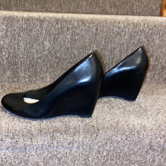 ♠️EUC Like New Franco Sarto Round Toe Genuine Leather Wedge Shoes - Picture 7 of 13